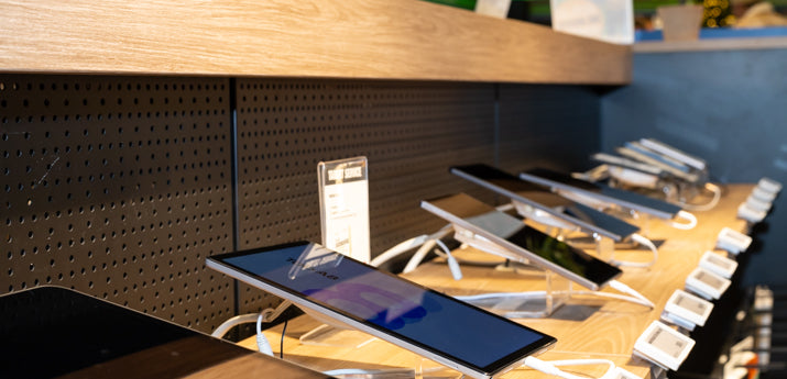 Tablets & e-readers.