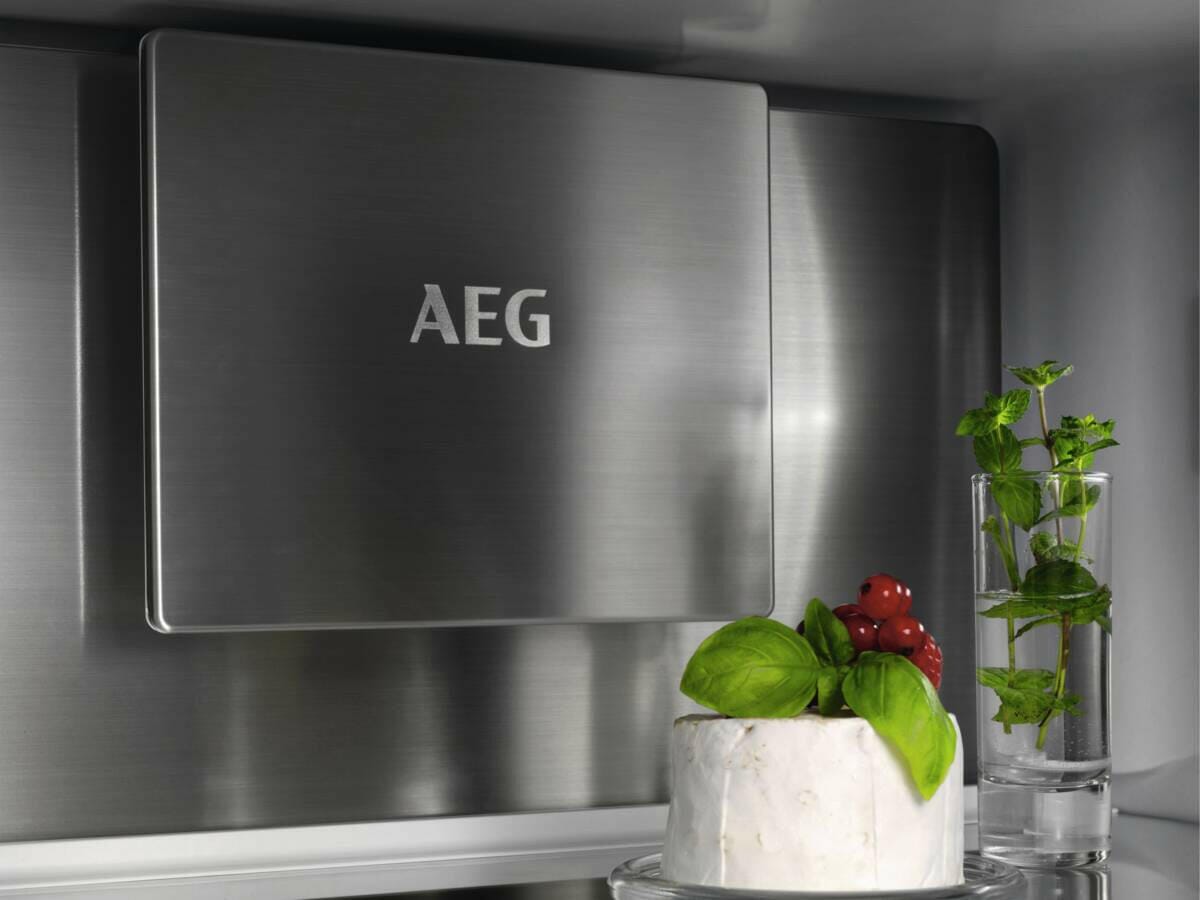 AEG AEG TSC8M181BC wit