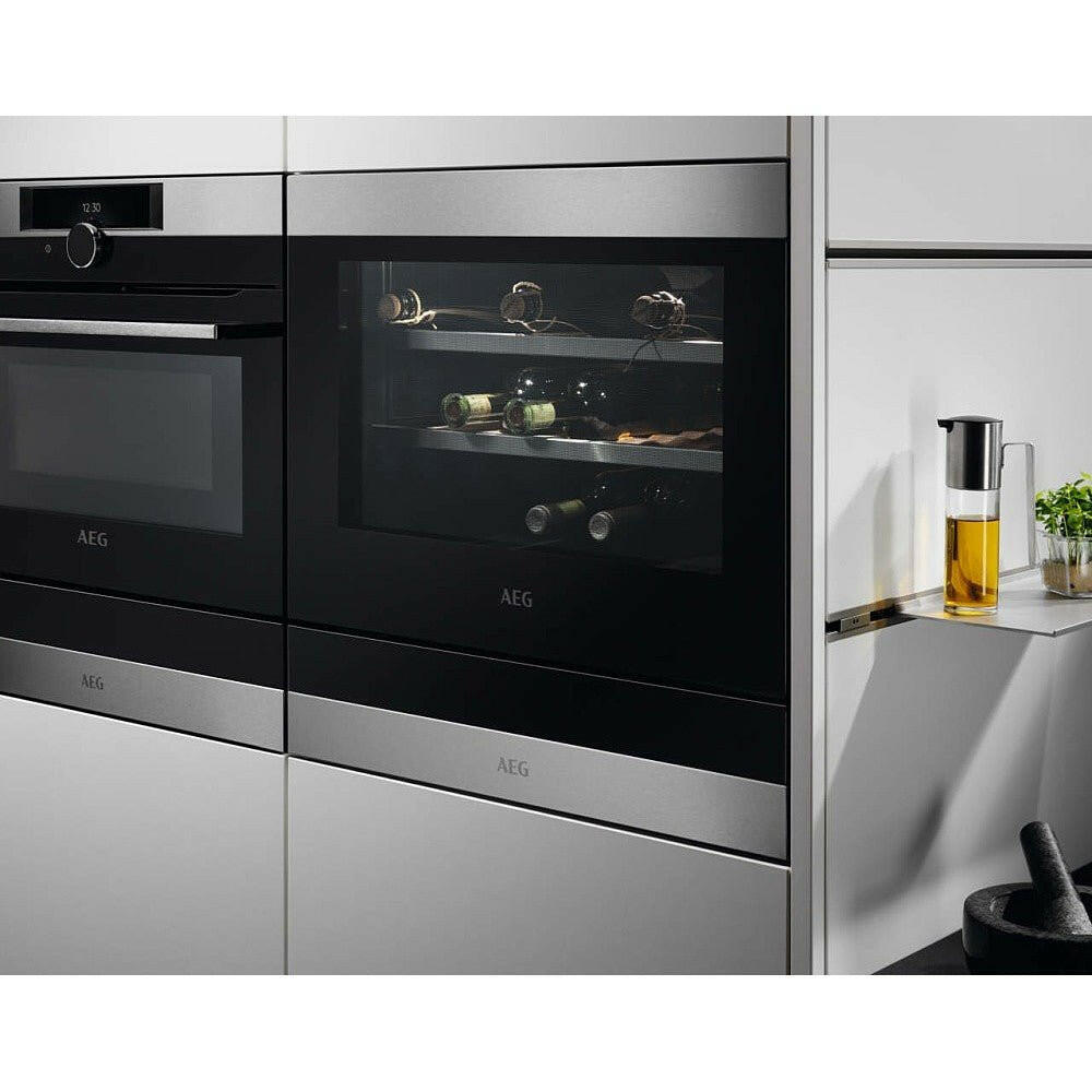 AEG KWK884520M.
