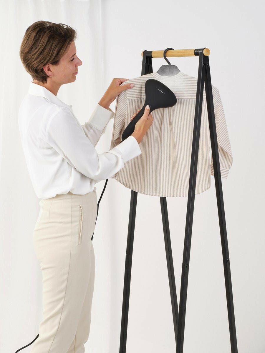 Brabantia Brabantia Refresh & Steam Stoomkledinghanger - Pepper Black