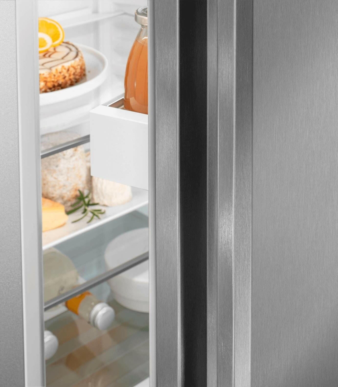 Liebherr Liebherr CBNsdc 5223-20 SmartSteel-Silver