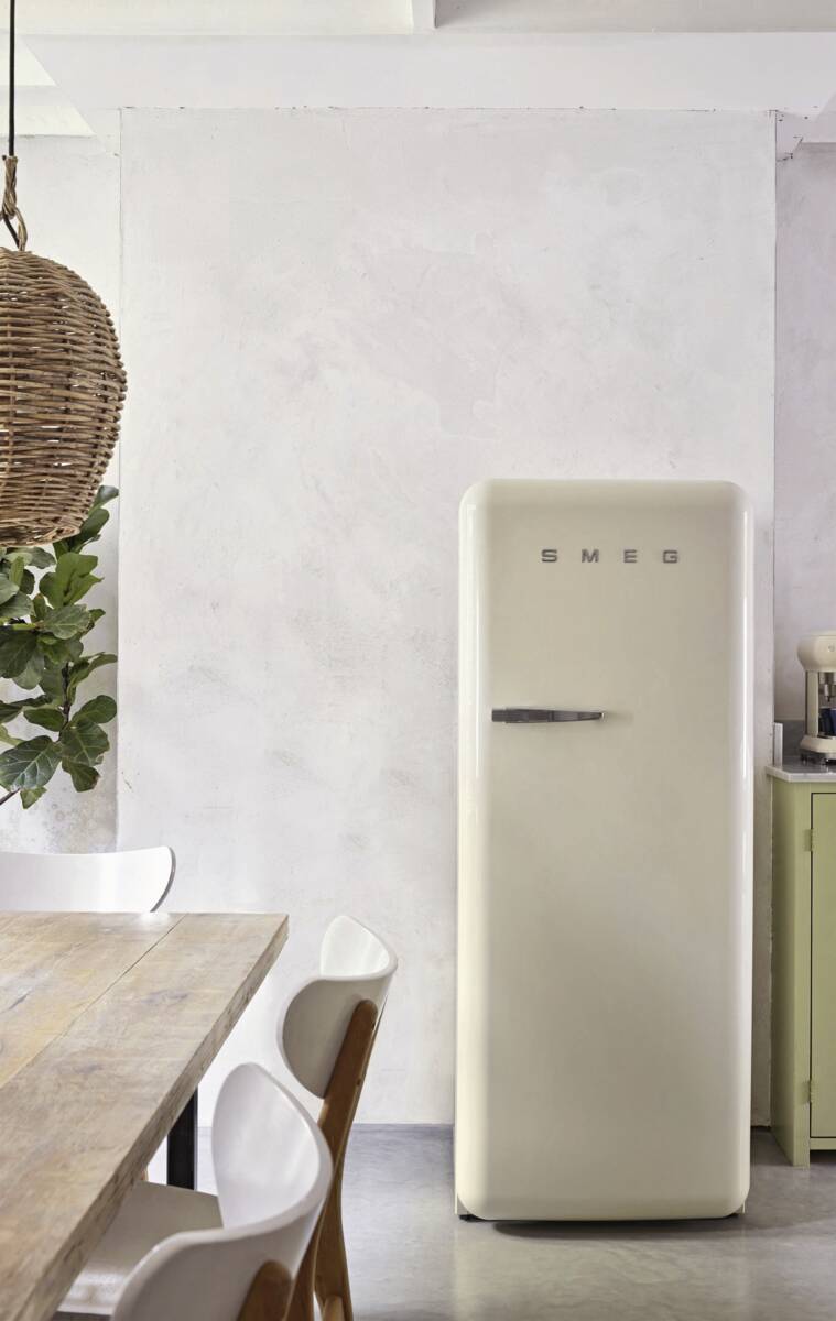 Smeg Smeg FAB28RCR6 Creme