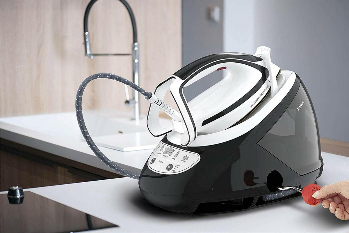 Tefal GV9550 zwart-wit.